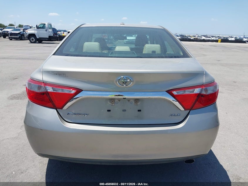 TOYOTA CAMRY - zdjęcie 16