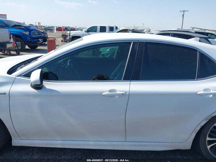 TOYOTA CAMRY - zdjęcie 14