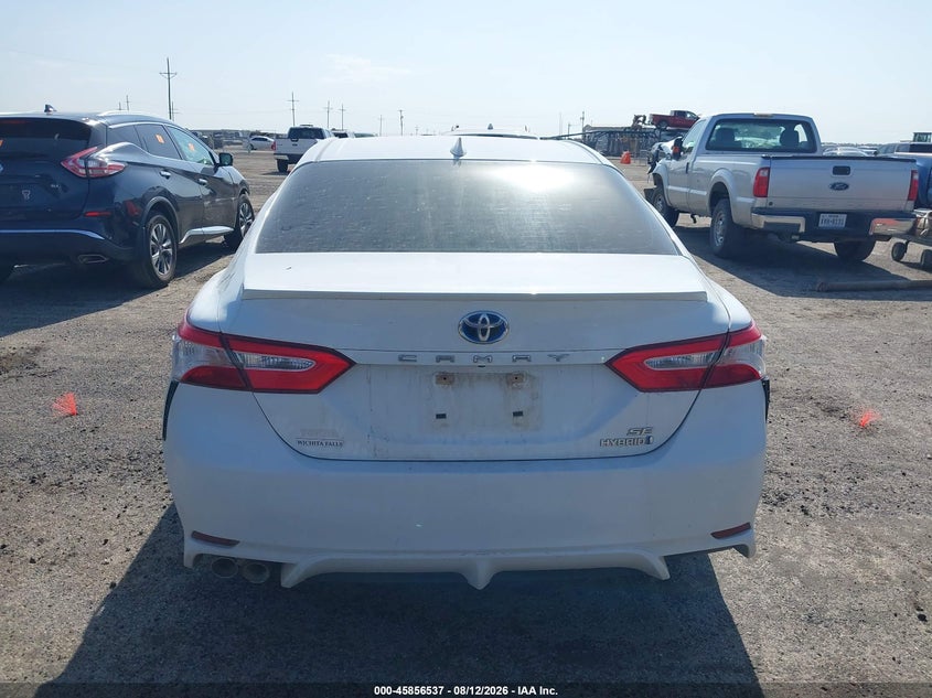 TOYOTA CAMRY - zdjęcie 16