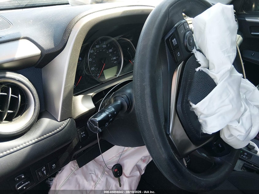 2014 TOYOTA RAV4 auction photo 7