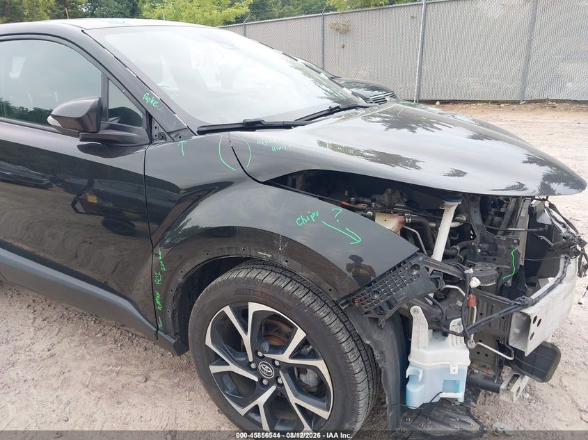 TOYOTA C-HR - zdjęcie 19