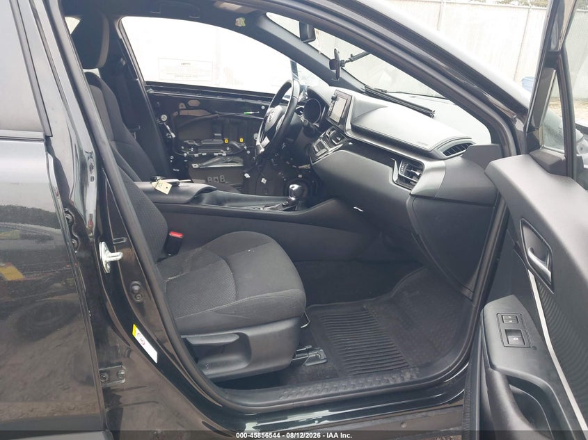TOYOTA C-HR - zdjęcie 5