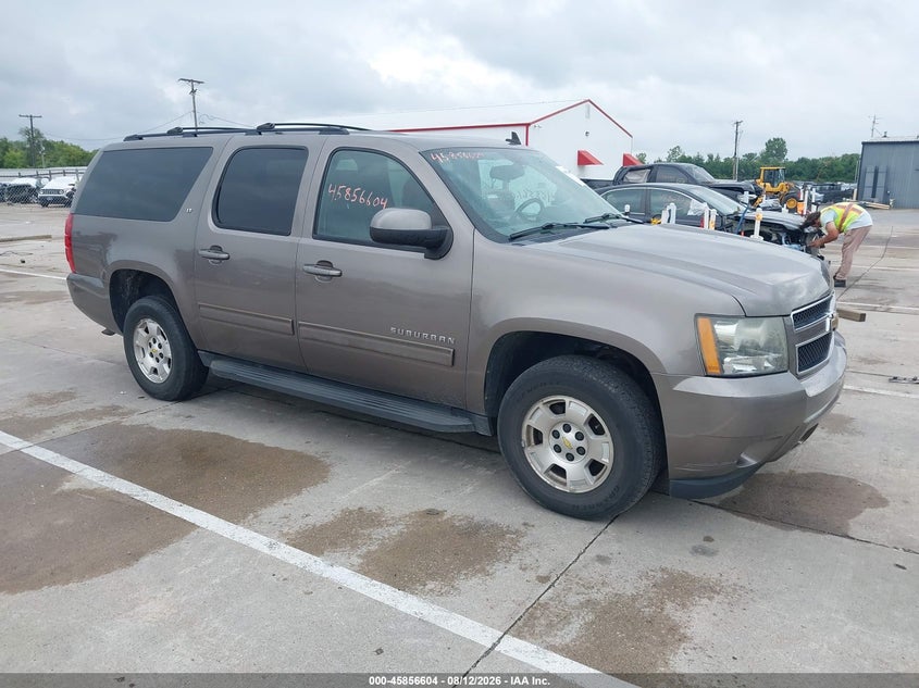 2011 CHEVROLET SUBURBAN auction photo 1