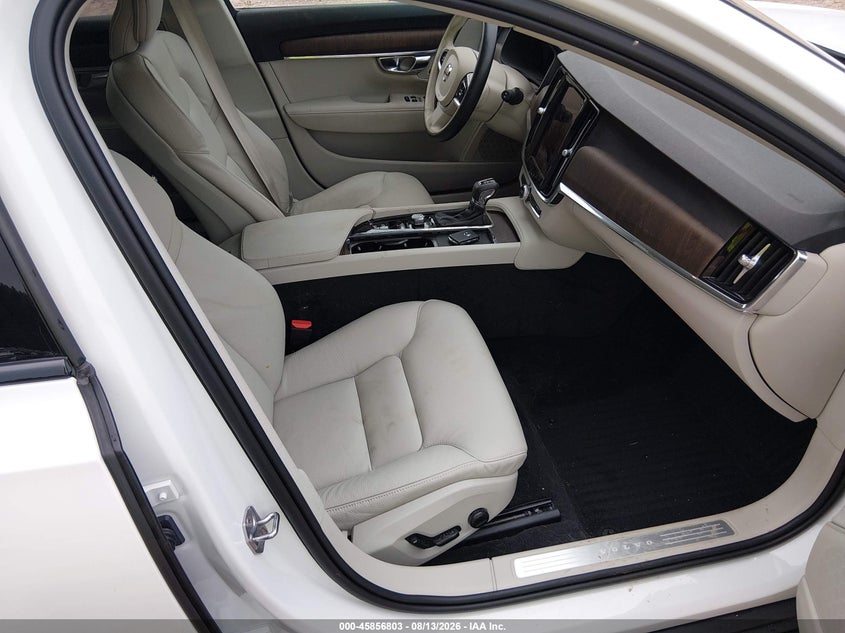 2021 VOLVO V90 CROSS COUNTRY auction photo 5