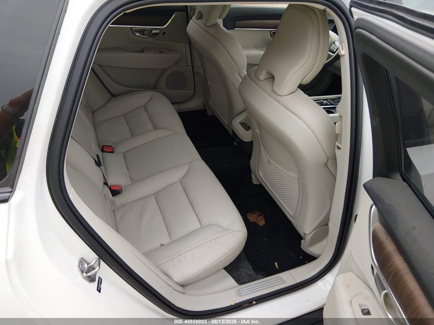 2021 VOLVO V90 CROSS COUNTRY auction photo 8