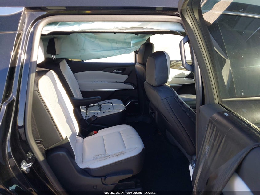 2025 CHEVROLET TRAVERSE auction photo 8