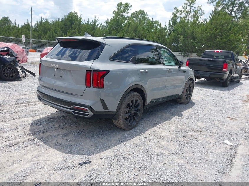 2023 KIA SORENTO auction photo 4