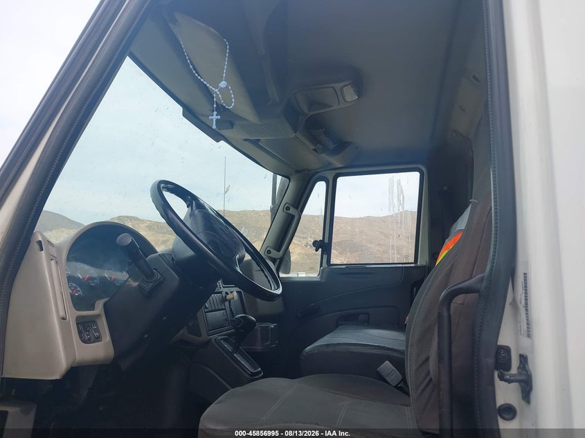 2013 INTERNATIONAL 4000 auction photo 7