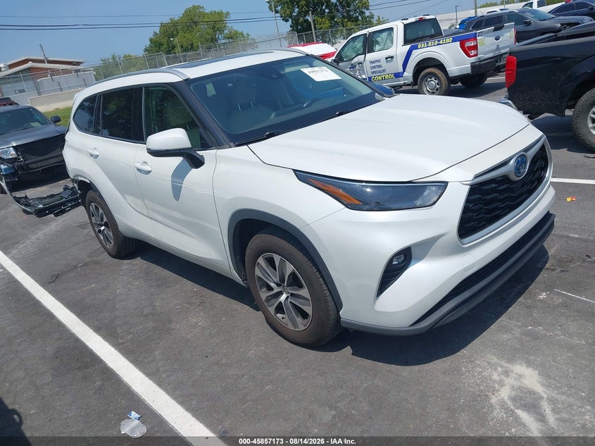 2022 TOYOTA HIGHLANDER HYBRID XLE