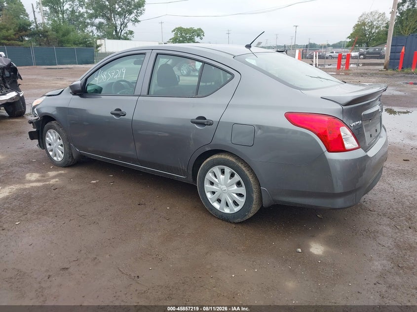 2019 NISSAN VERSA auction photo 3