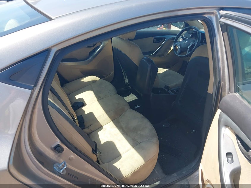 2013 HYUNDAI ELANTRA auction photo 8
