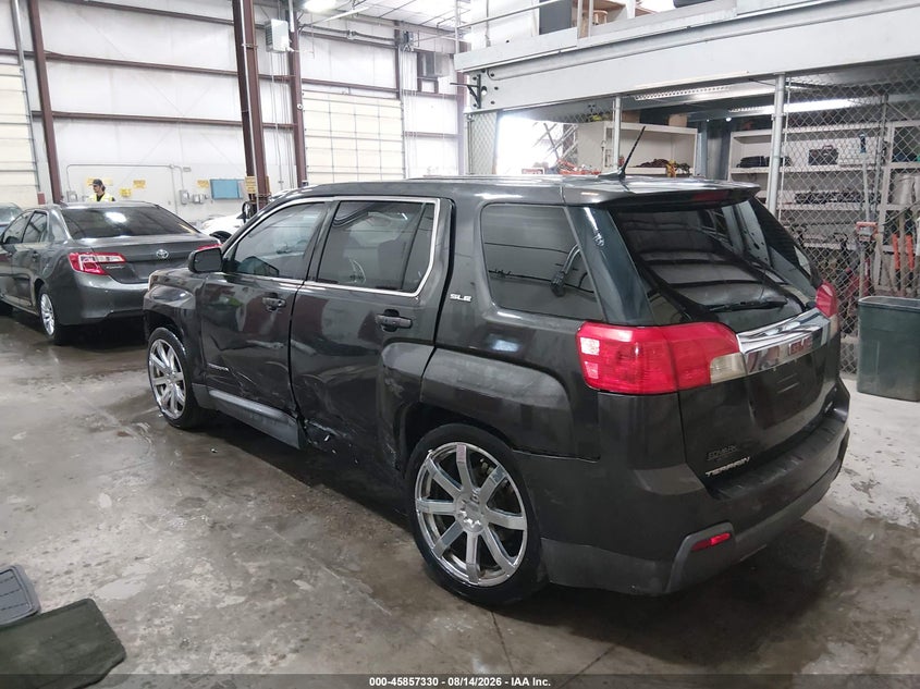 2013 GMC TERRAIN auction photo 3