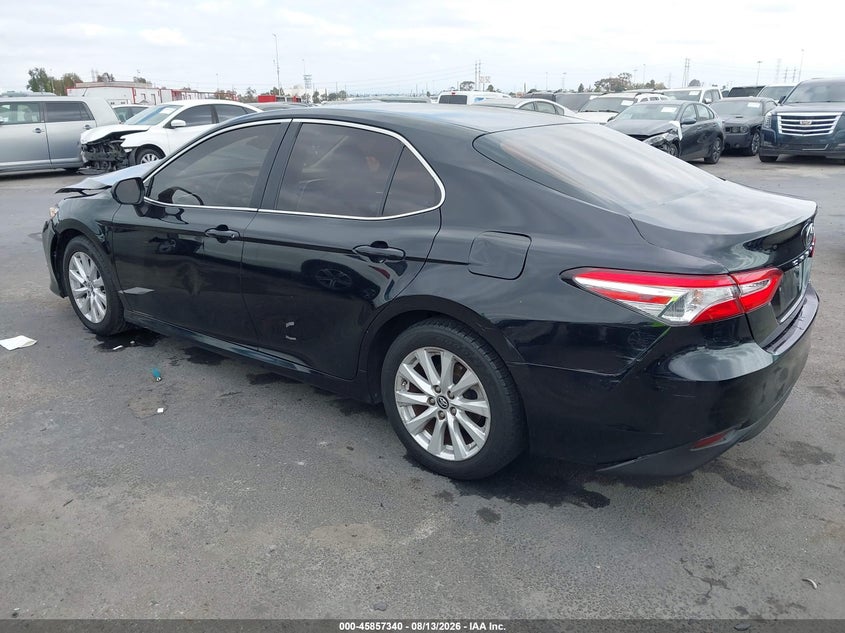 2018 TOYOTA CAMRY auction photo 3