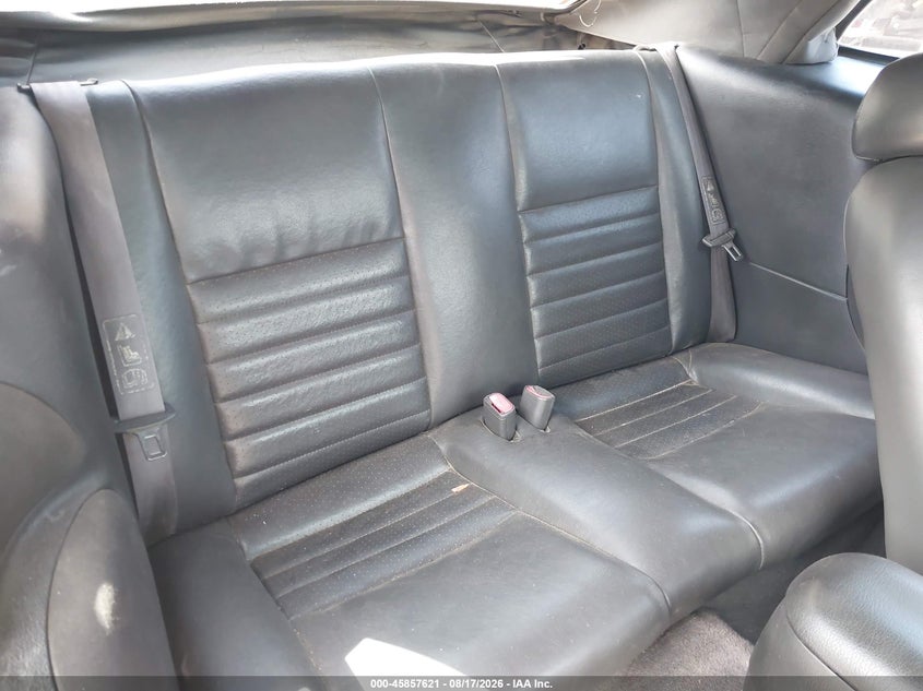 FORD MUSTANG 2000 VIN 1FAFP45X2YF110081