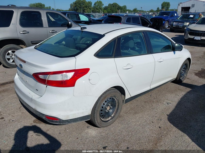Vin: 1fahp3f21cl211919, lot: 46356703, ford focus se 20124