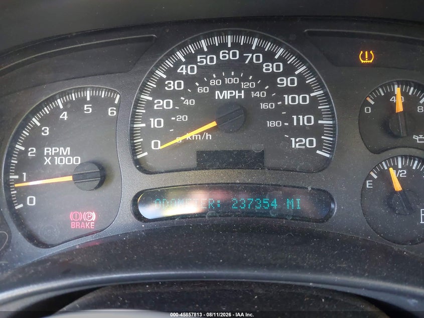 2004 GMC YUKON XL 1500 auction photo 7