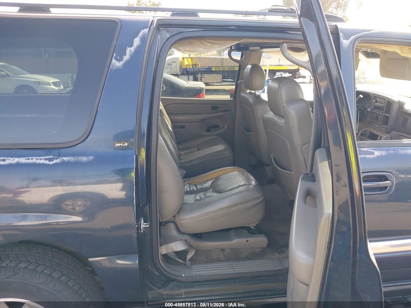 2004 GMC YUKON XL 1500 auction photo 8