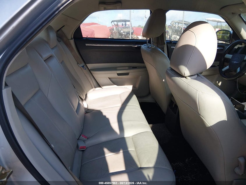 2005 CHRYSLER 300 auction photo 8