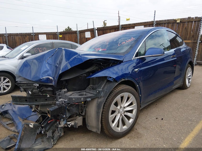 2020 TESLA MODEL X · Фото 2
