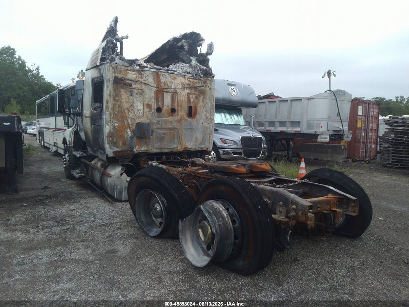 2022 INTERNATIONAL LT auction photo 3