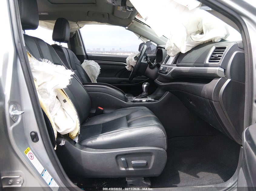TOYOTA HIGHLANDER - zdjęcie 5