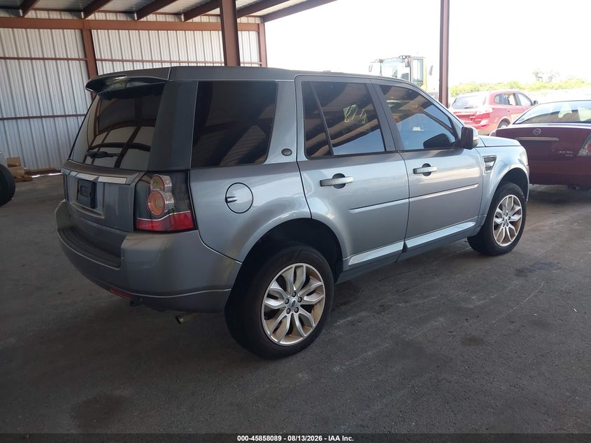 2014 LAND ROVER LR2 auction photo 4
