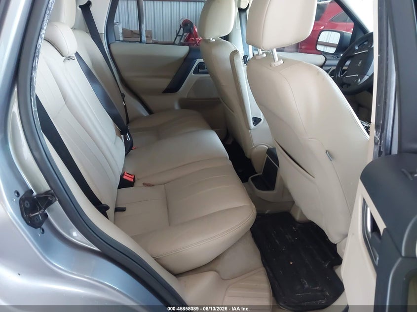 2014 LAND ROVER LR2 auction photo 8