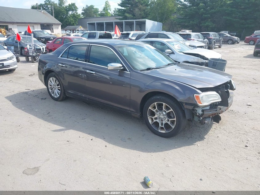 2013 CHRYSLER 300C auction photo 1