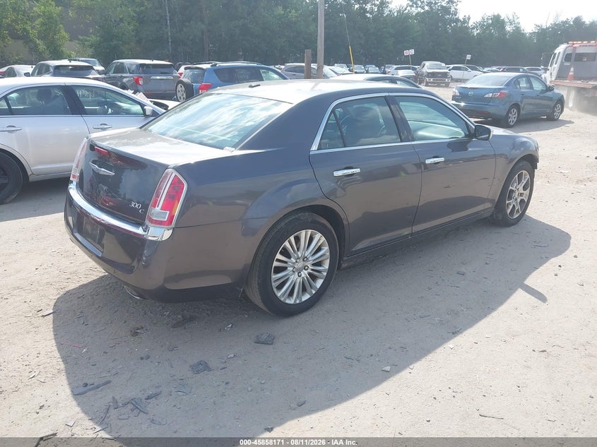 2013 CHRYSLER 300C auction photo 4