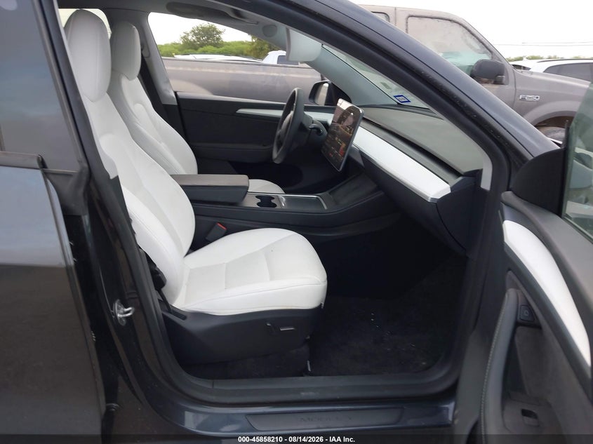 2025 TESLA MODEL Y auction photo 5