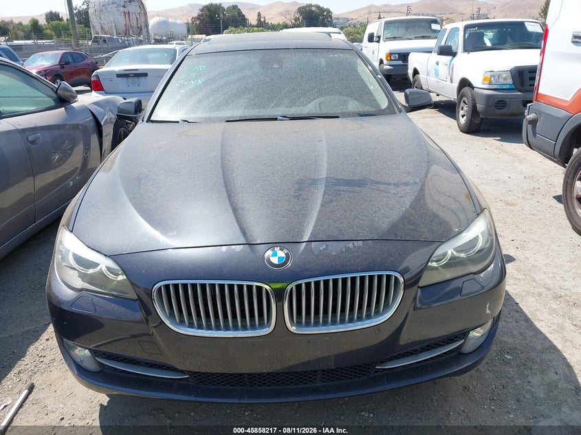 2011 BMW 550I auction photo 6