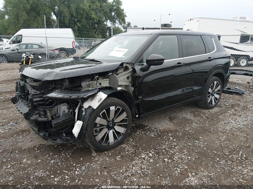 2025 Mitsubishi Outlander Se 2.5 S-Awc/Trail Edition S-Awc, Front End, IAAI, VIN JA4J4VA87SZ043205 — photo 2