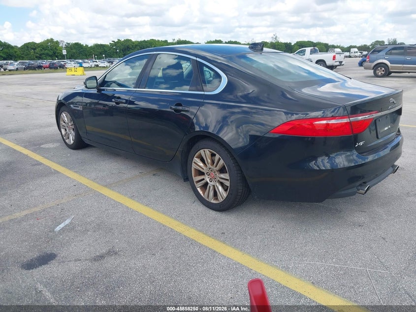 2017 JAGUAR XF auction photo 3