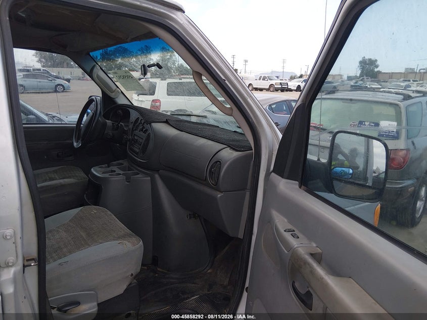 2004 FORD E-350 SUPER DUTY auction photo 5