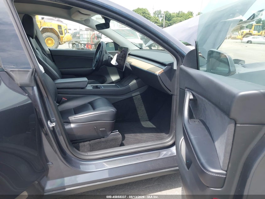 TESLA MODEL Y 2022 VIN 7SAYGDEE4NF370941