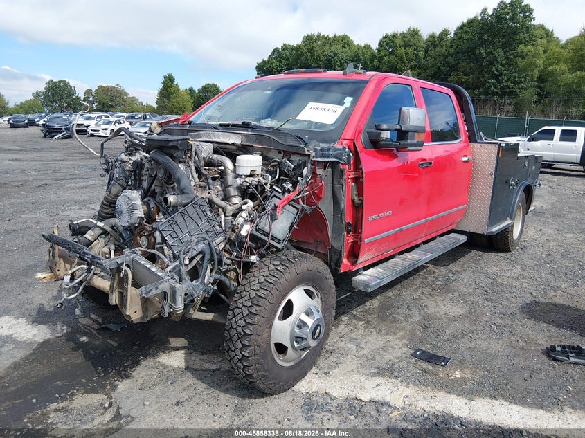 2018 CHEVROLET SILVERADO 3500HD auction photo 2