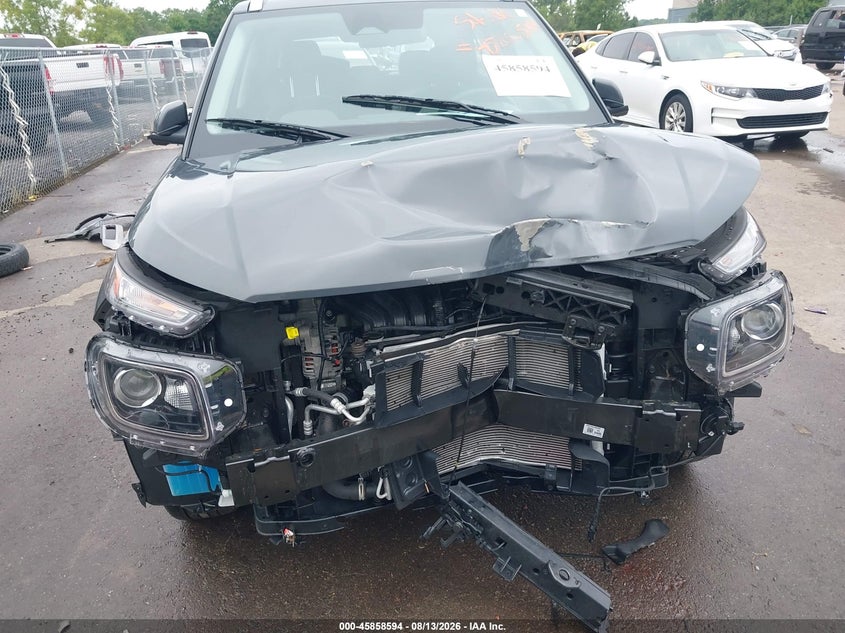 2025 HYUNDAI VENUE auction photo 6