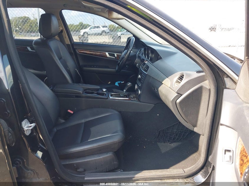 2013 MERCEDES-BENZ C 250 auction photo 5