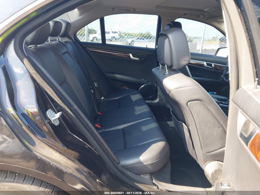 2013 MERCEDES-BENZ C 250 auction photo 8