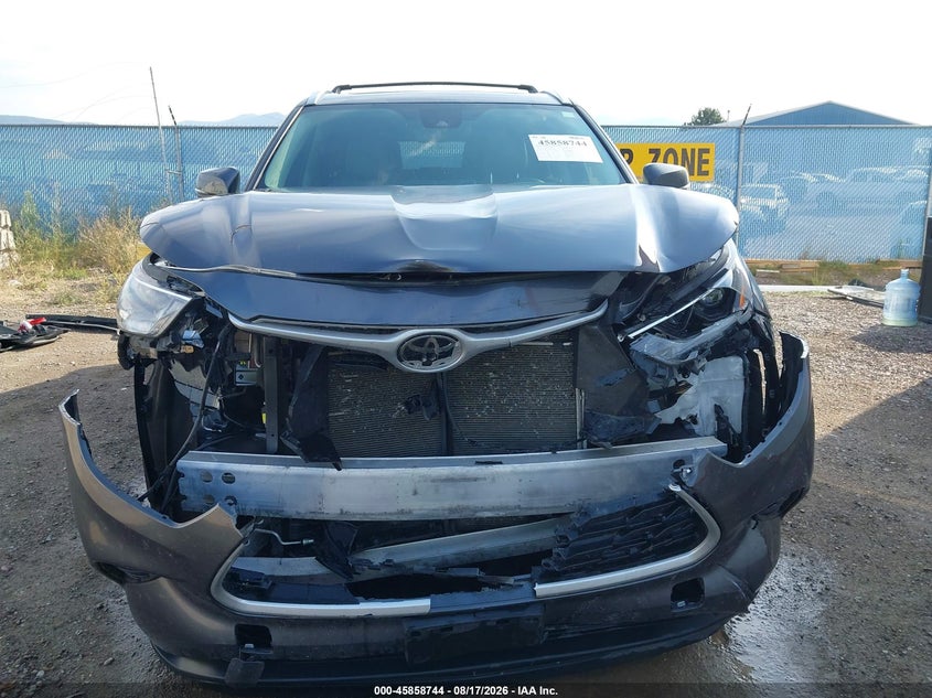 TOYOTA HIGHLANDER - zdjęcie 13