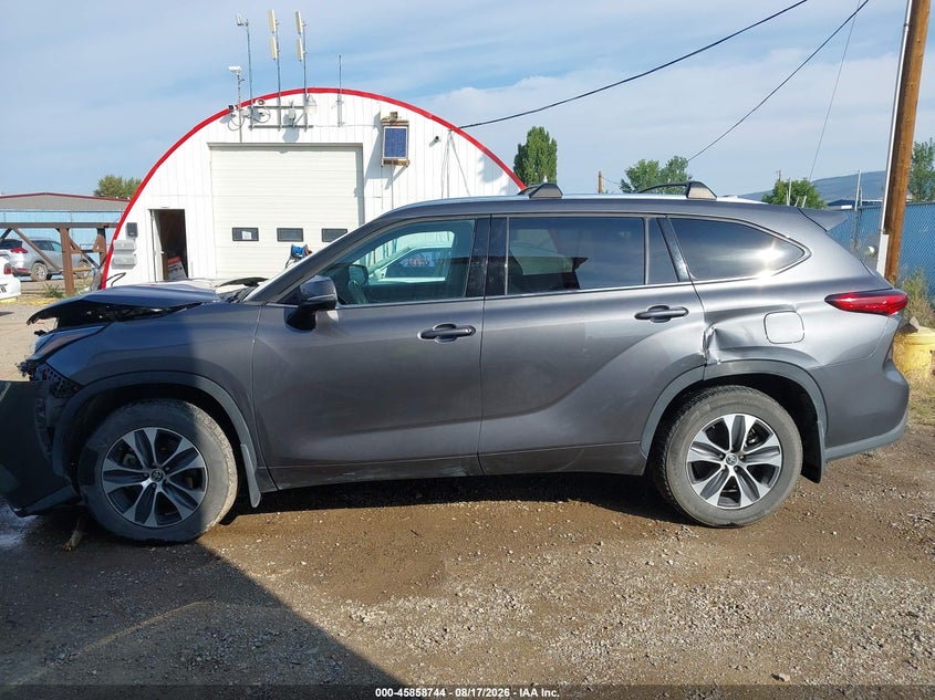 TOYOTA HIGHLANDER - zdjęcie 15