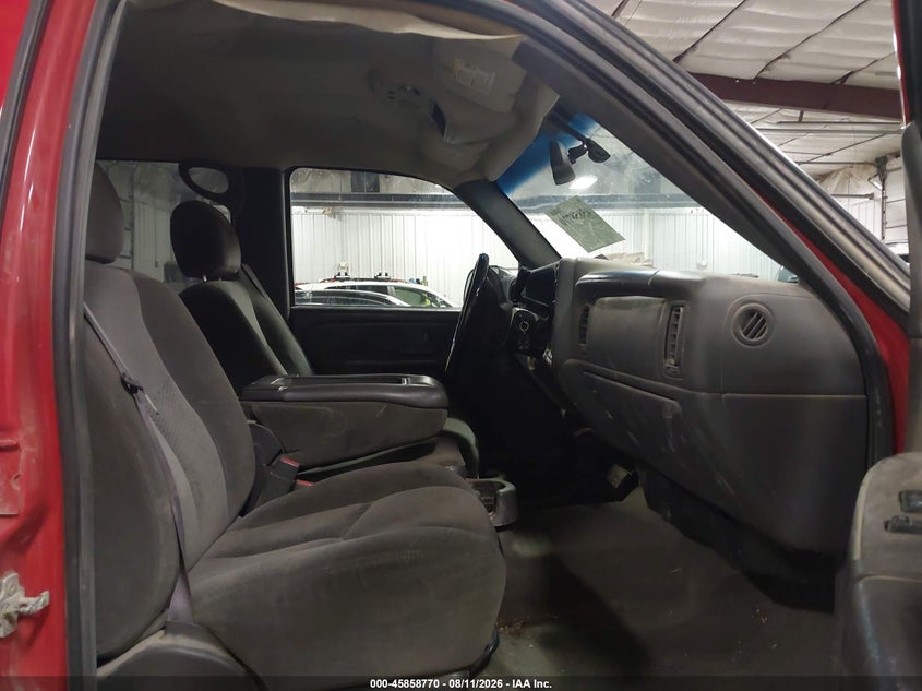 2004 CHEVROLET SILVERADO PICKUP 6.0L V-8 300HP