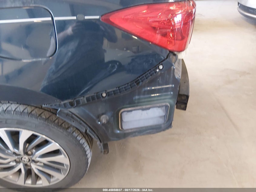 2018 TOYOTA COROLLA auction photo 6