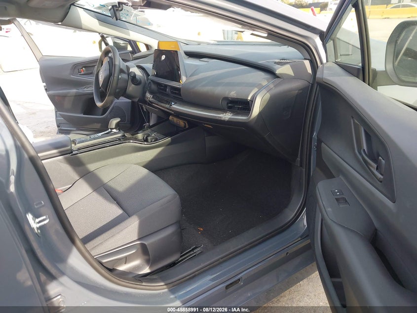 2024 TOYOTA PRIUS auction photo 5