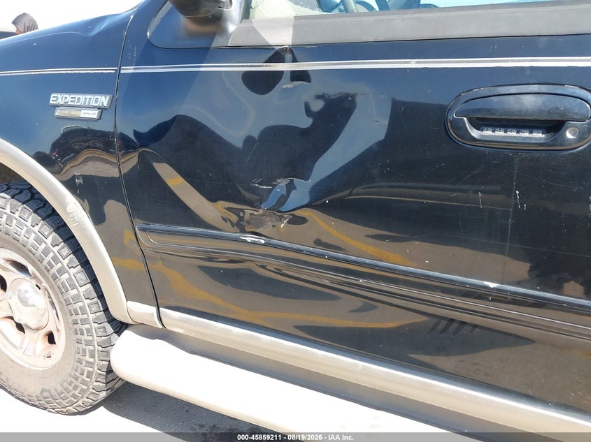 2002 FORD EXPEDITION auction photo 6