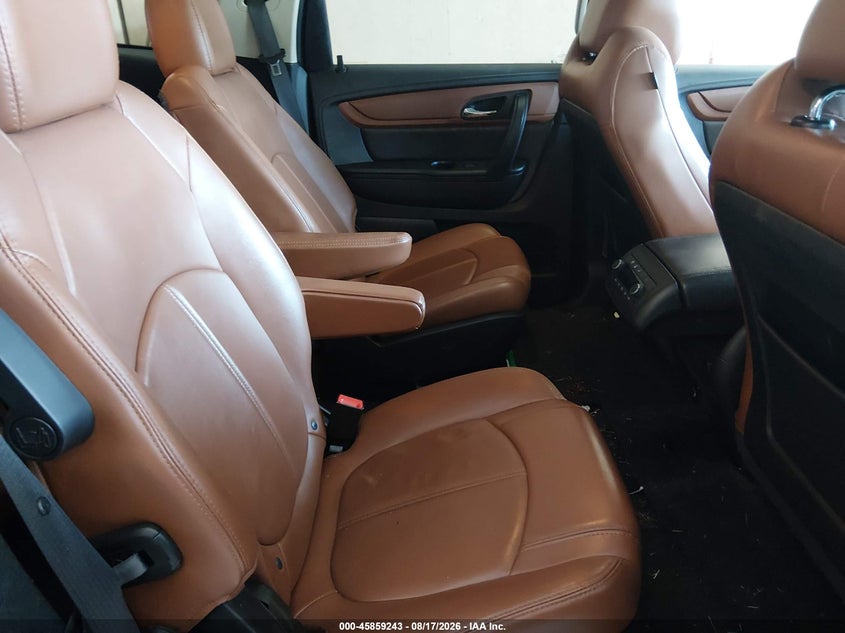 CHEVROLET TRAVERSE 2017 VIN 1GNKRHKD8HJ271012