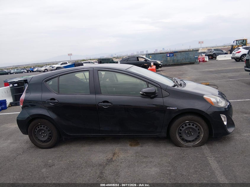 TOYOTA PRIUS C 2015 VIN JTDKDTB37F1576936