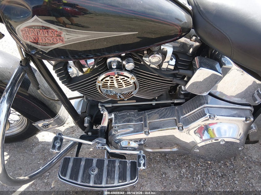 HARLEY-DAVIDSON FLSTC 2001