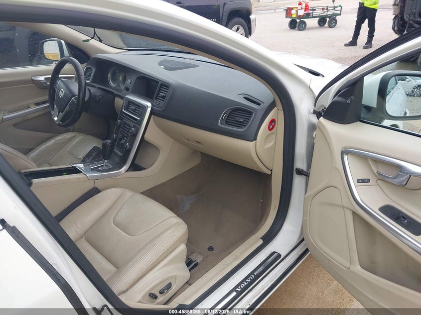 2012 VOLVO S60 auction photo 5