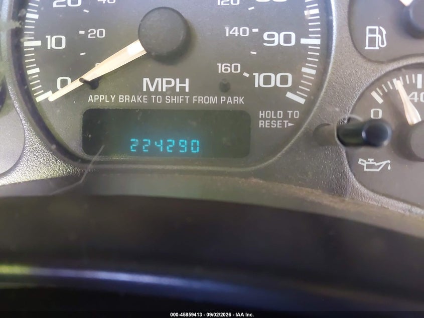 2002 CHEVROLET TAHOE auction photo 7